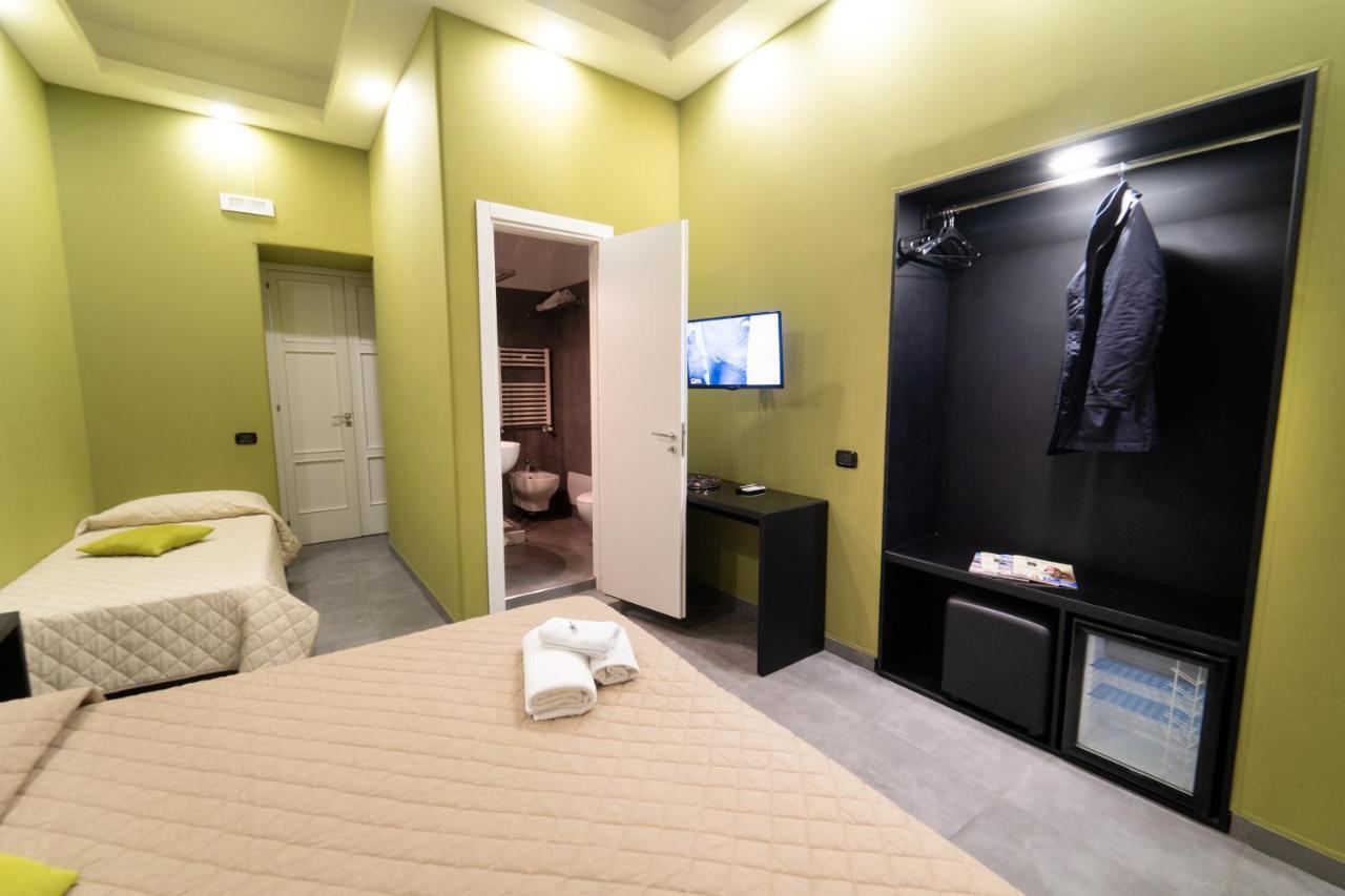 Hotel Royal House Napoli Centro Extérieur photo