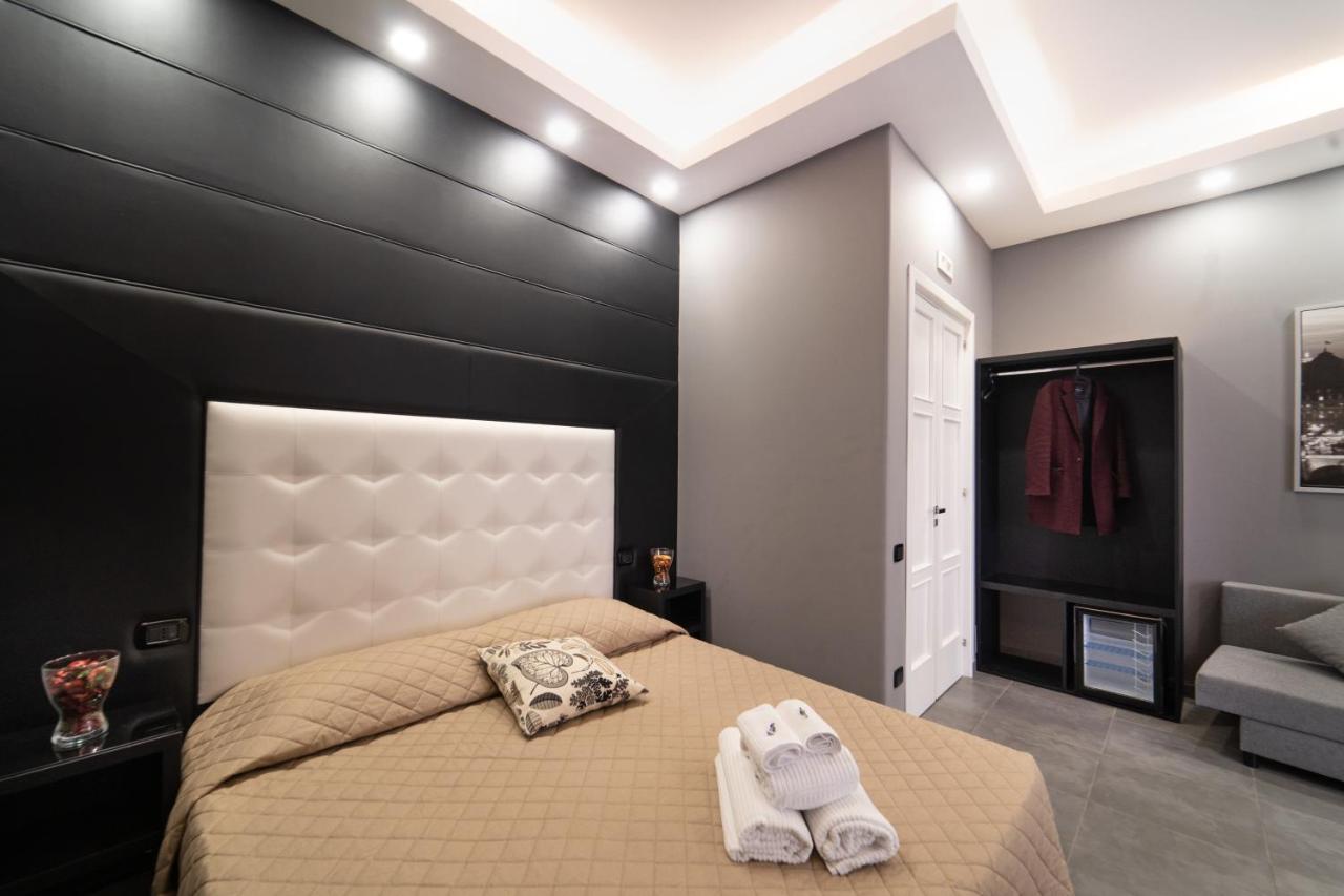 Hotel Royal House Napoli Centro Extérieur photo